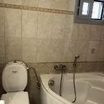 شقة Livieratos